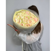 Букет нежно-желтых роз