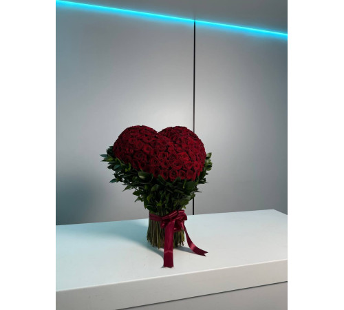 Больше, чем любовь, 151 роза в сердце