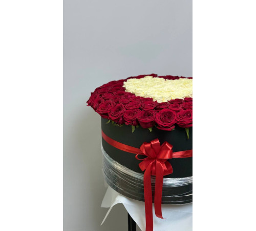 Сердце из роз